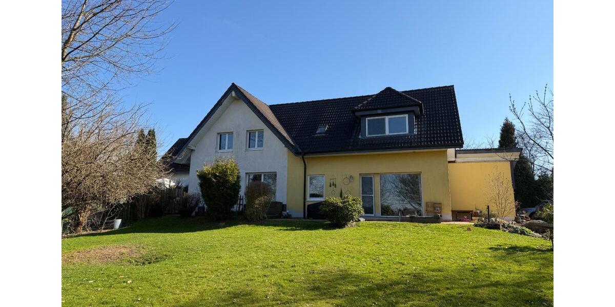 Einfamilienhaus Leverkusen Schlebusch - 4 Zimmer, 245 m&sup2;, 2.700&euro; | Angebot:25374192