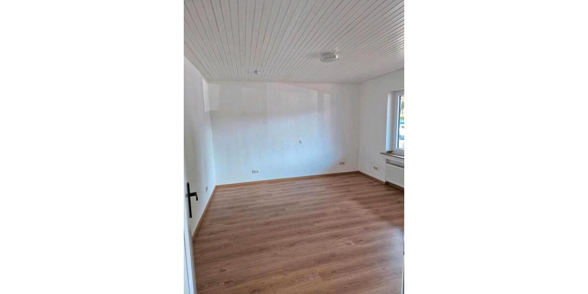 Erdgeschoßwohnung Düren - 4 Zimmer, 101 m&sup2;, 870&euro; | Angebot:26688553