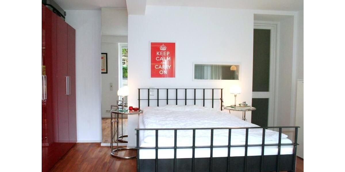 Köln, mitten drin - trotzdem absolut ruhig außergewöhnliche 3-Zimmer Wohnung, ca. 100 m² große Terrasse und Stellplatz - Terrassenwohnung Köln Innenstadt | Angebot:26664145