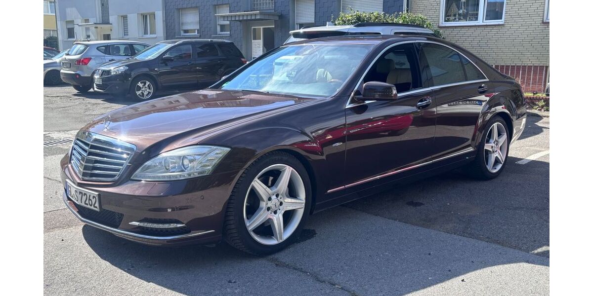 Mercedes-Benz S 350 232.995 km 15.600 &euro; Rösrath 51503