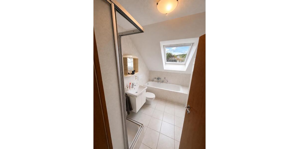 Dachgeschoßwohnung Bonn Friesdorf - 2 Zimmer, 73 m&sup2;, 850&euro; | Angebot:26677977