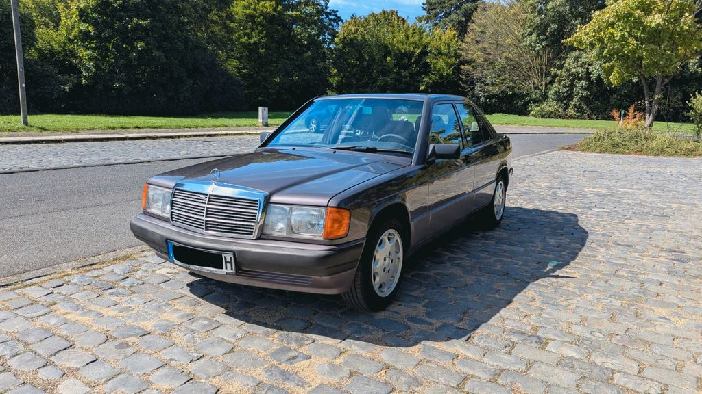 Mercedes-Benz 190 230.900 km 3.250 &euro; Köln 50997
