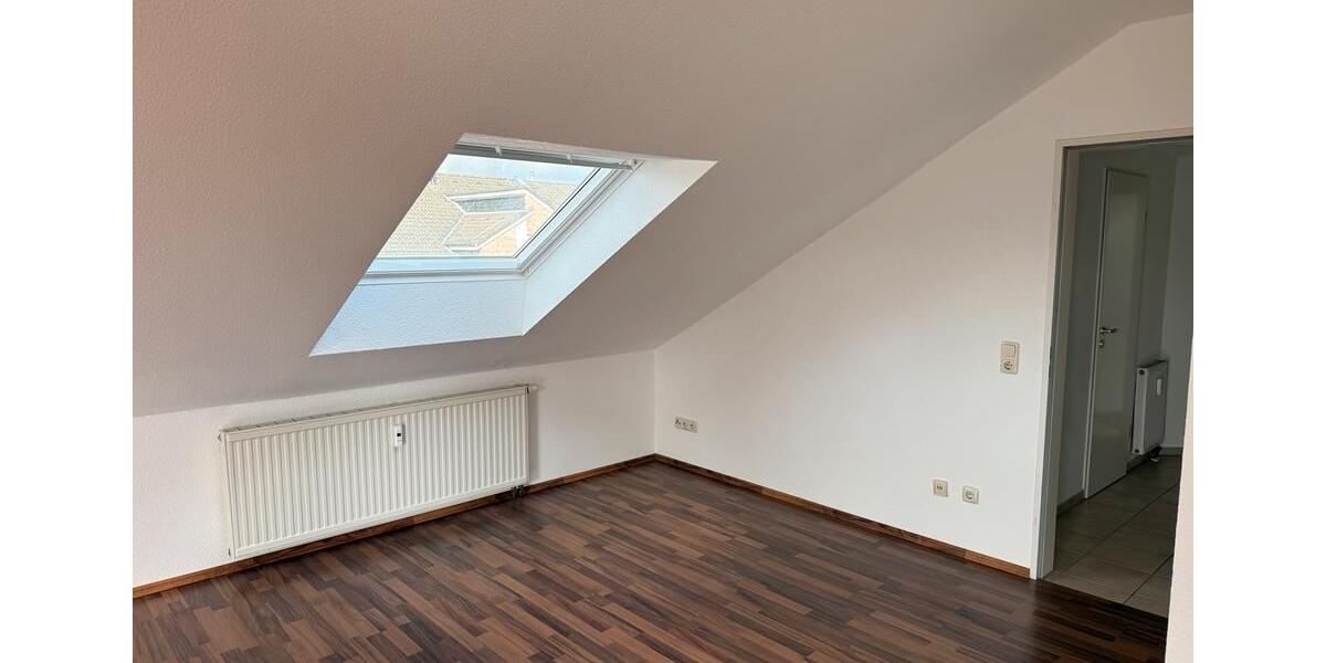 Dachgeschoßwohnung Kreuzau - 2 Zimmer, 66 m&sup2;, 870&euro; | Angebot:26022946