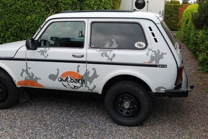 Lada Niva 112.000 km 2.500 &euro; Kreuzau 52372