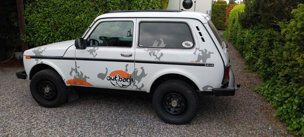 Lada Niva 112.000 km 2.500 &euro; Kreuzau 52372