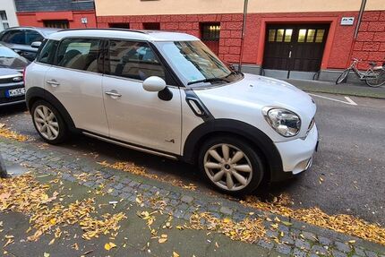 Mini Countryman S (Cooper) 94.000 km 10.500 &euro; Köln 50739