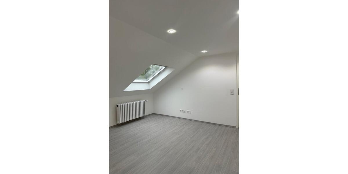 Dachgeschoßwohnung Köln Ehrenfeld - 1 Zimmer, 45 m&sup2;, 950&euro; | Angebot:23809532