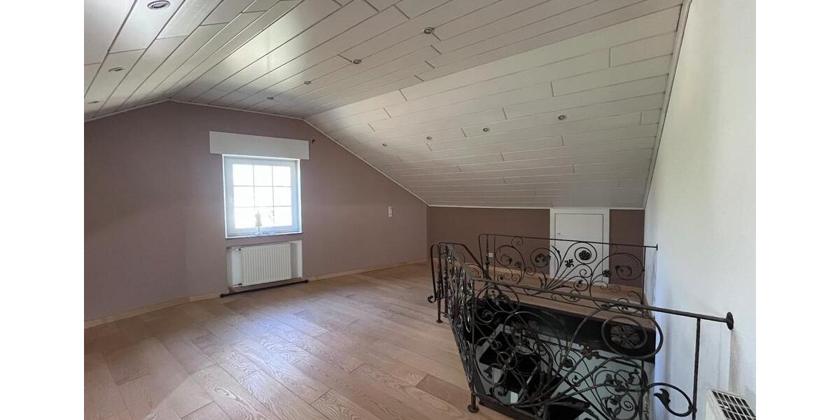 Einfamilienhaus Bergheim - 4 Zimmer, 167 m&sup2;, 1.920&euro; | Angebot:25899926