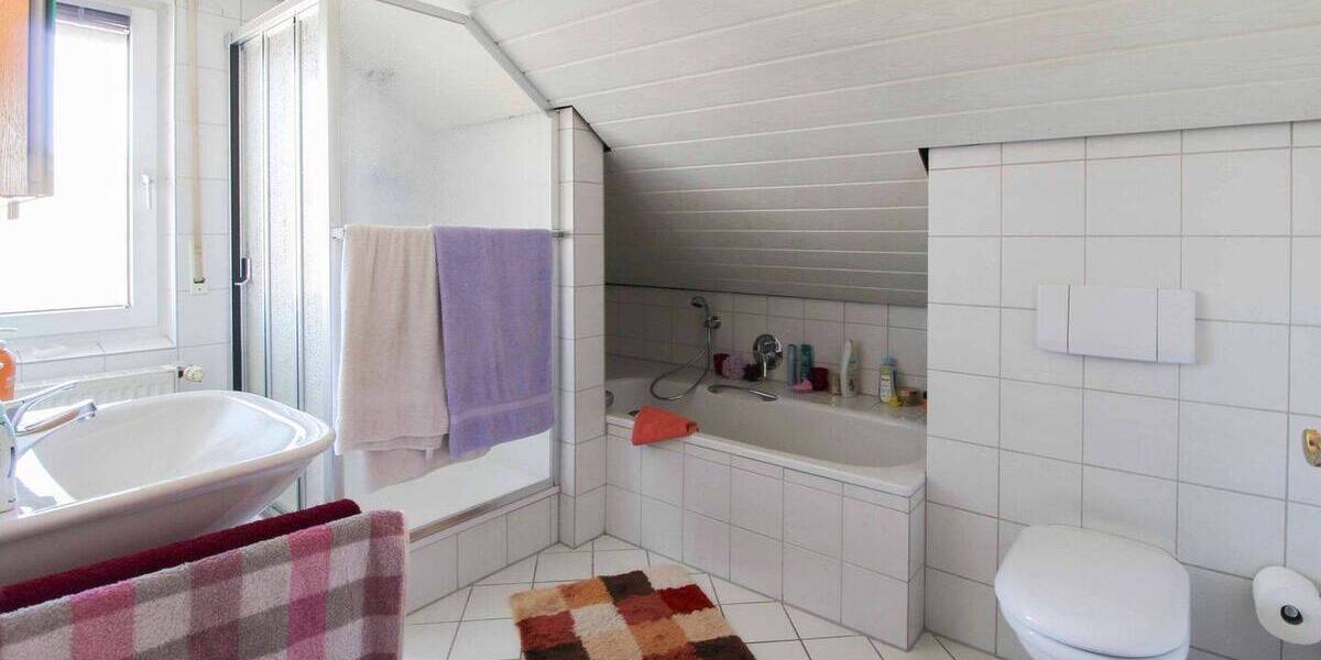 Mehrfamilienhaus, Wohnhaus Troisdorf Bergheim - 8 Zimmer, 204 m&sup2;, 449.000&euro; | Angebot:26570312