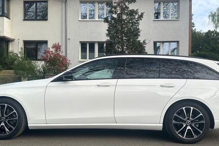 Mercedes-Benz E 200 199.500 km 18.300 &euro; Köln 51065