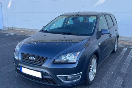Ford Focus 244.800 km 1.900 &euro; Düren 52351