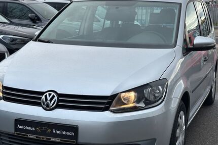 VW Touran 212.000 km 5.800 &euro; Rheinbach 53359