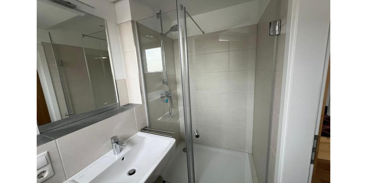 Dachgeschoßwohnung Bonn Poppelsdorf - 1 Zimmer, 21 m&sup2;, 350&euro; | Angebot:25381606