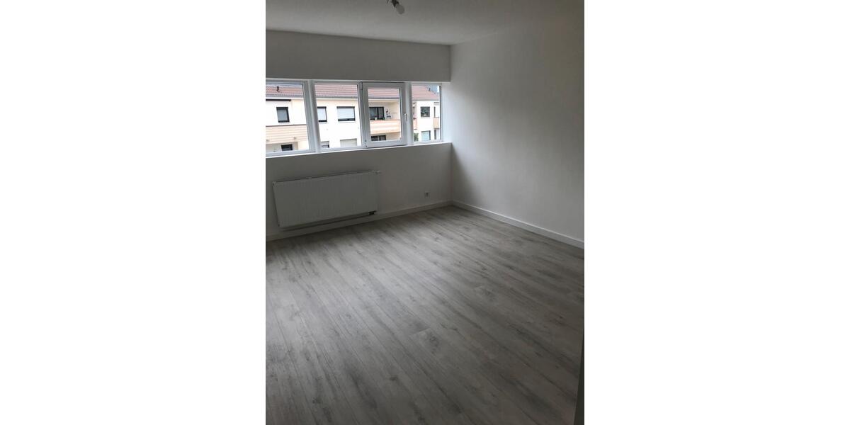 Etagenwohnung Köln Porz - 3 Zimmer, 98 m&sup2;, 1.250&euro; | Angebot:25647910