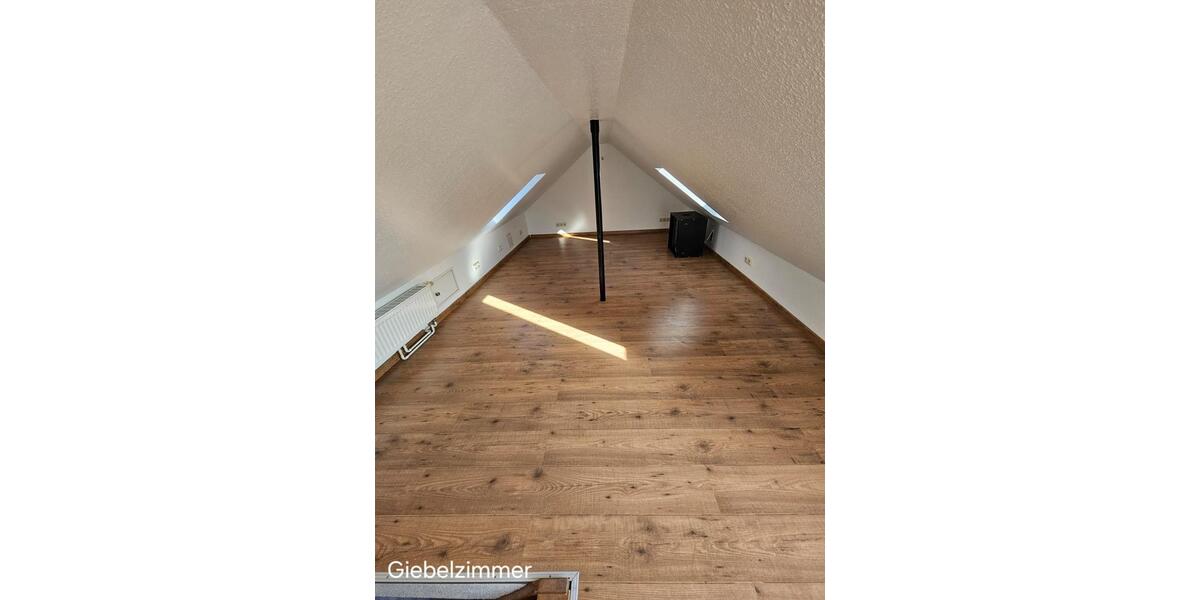 Etagenwohnung Düren Mariaweiler-Hoven - 2.5 Zimmer, 90 m&sup2;, 850&euro; | Angebot:25443963