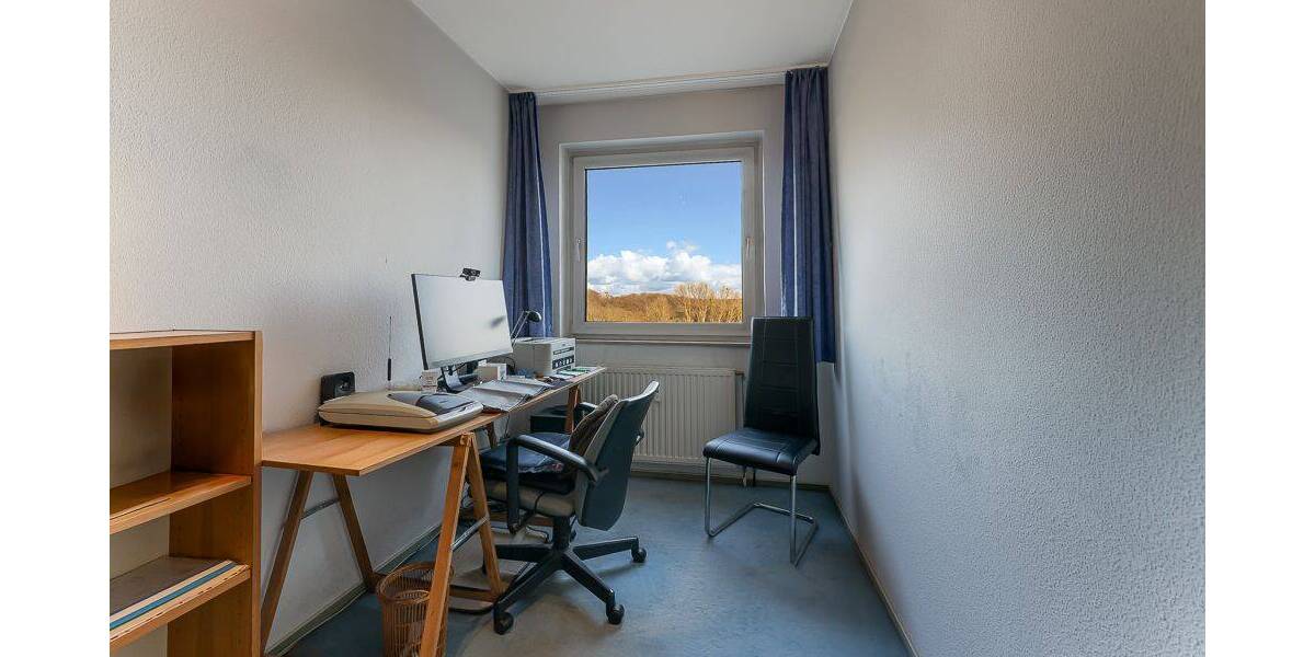 Etagenwohnung Köln Junkersdorf - 4 Zimmer, 113 m&sup2;, 349.000&euro; | Angebot:26027628