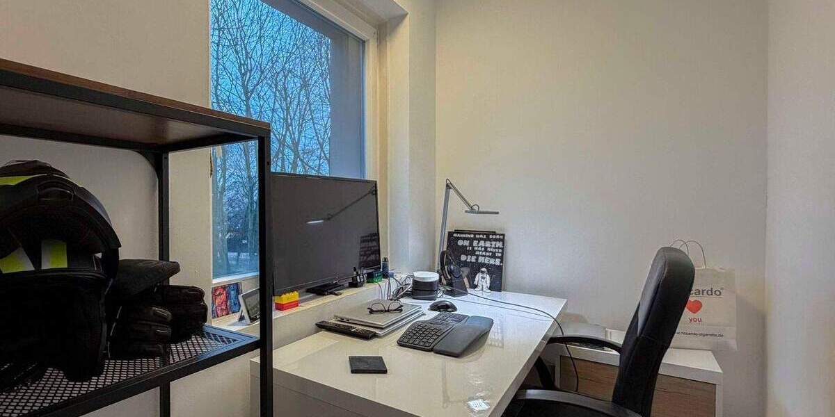 Etagenwohnung Bonn Heiderhof - 3 Zimmer, 84 m&sup2;, 330.000&euro; | Angebot:25749616