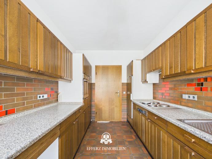 Etagenwohnung Erftstadt - 4 Zimmer, 153 m&sup2;, 1.600&euro; | Angebot:25500382