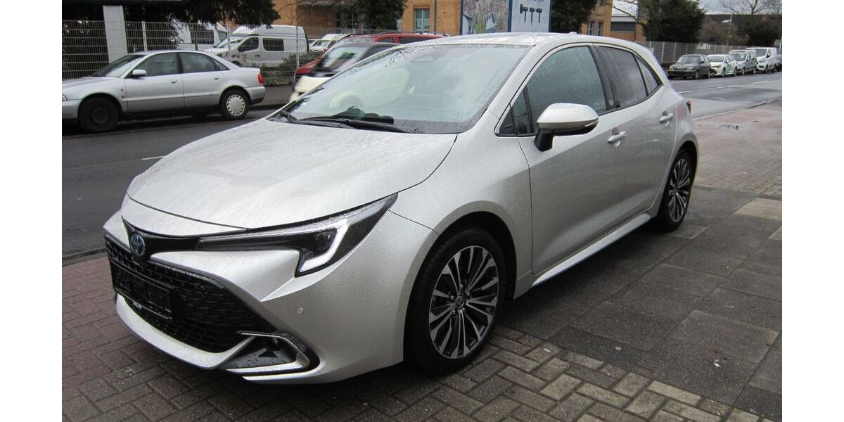 Toyota Corolla 77.300 km 18.990 &euro; Köln 51105