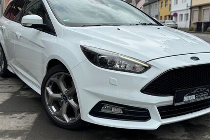 Ford Focus 118.200 km 13.200 &euro; Siegburg 53721