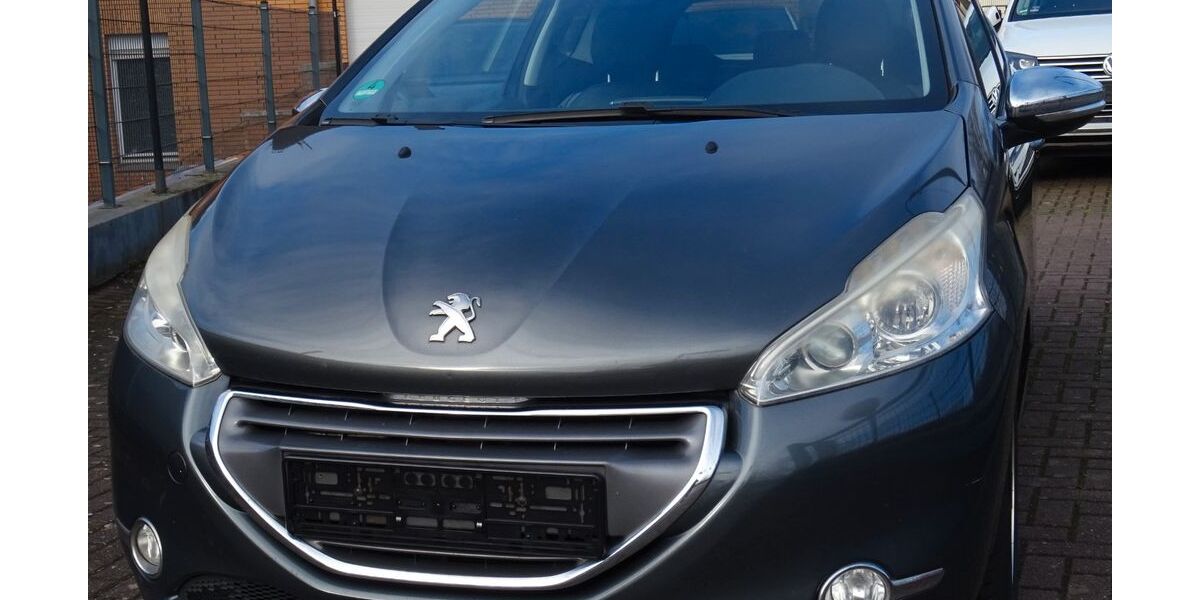 Peugeot 208 176.854 km 2.650 &euro; Troisdorf 53840