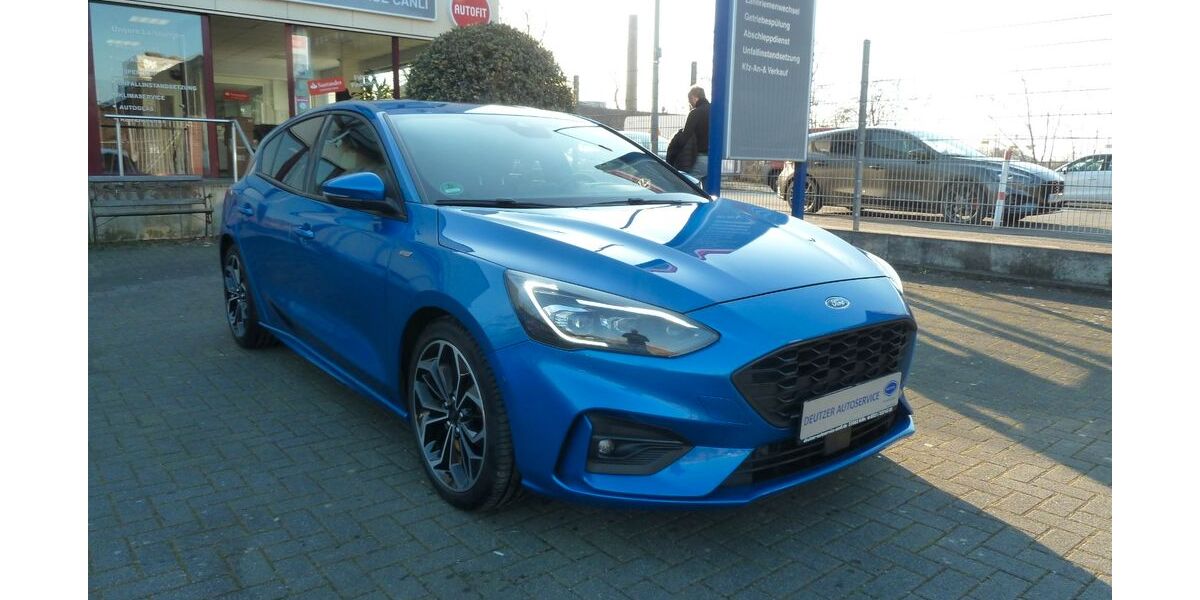 Ford Focus 68.520 km 18.290 &euro; Köln 51063