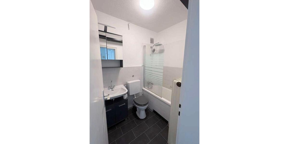 Etagenwohnung Köln Lindenthal - 3 Zimmer, 67 m&sup2;, 1.928&euro; | Angebot:26030049