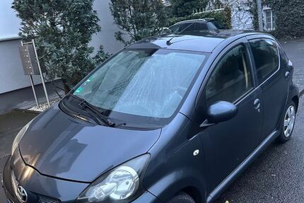 Toyota Aygo (X) 152.000 km 2.500 &euro; Köln 51109