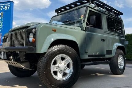 Land Rover Defender 83.000 km 29.900 &euro; Köln 50939