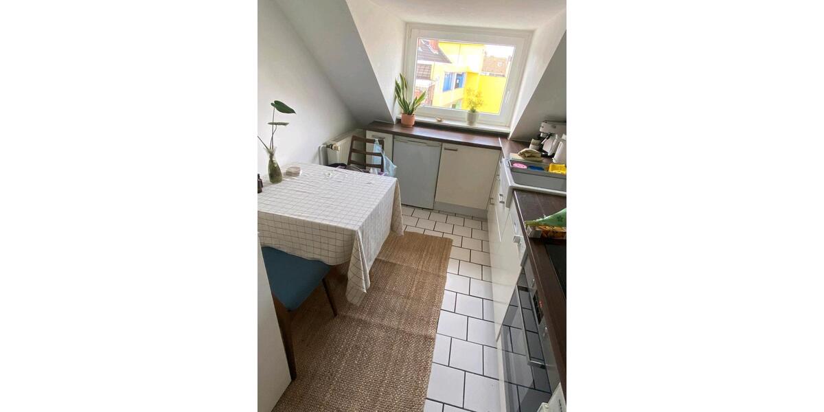 Dachgeschoßwohnung Köln Lindenthal - 1 Zimmer, 34 m&sup2;, 233.000&euro; | Angebot:25992672