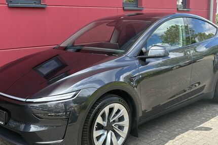 Tesla Model Y 8.186 km 56.600 &euro; Brühl 50321