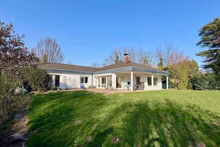 Haus Sankt Augustin Hangelar - 6 Zimmer, 251 m&sup2;, 2.600&euro; | Angebot:25796513