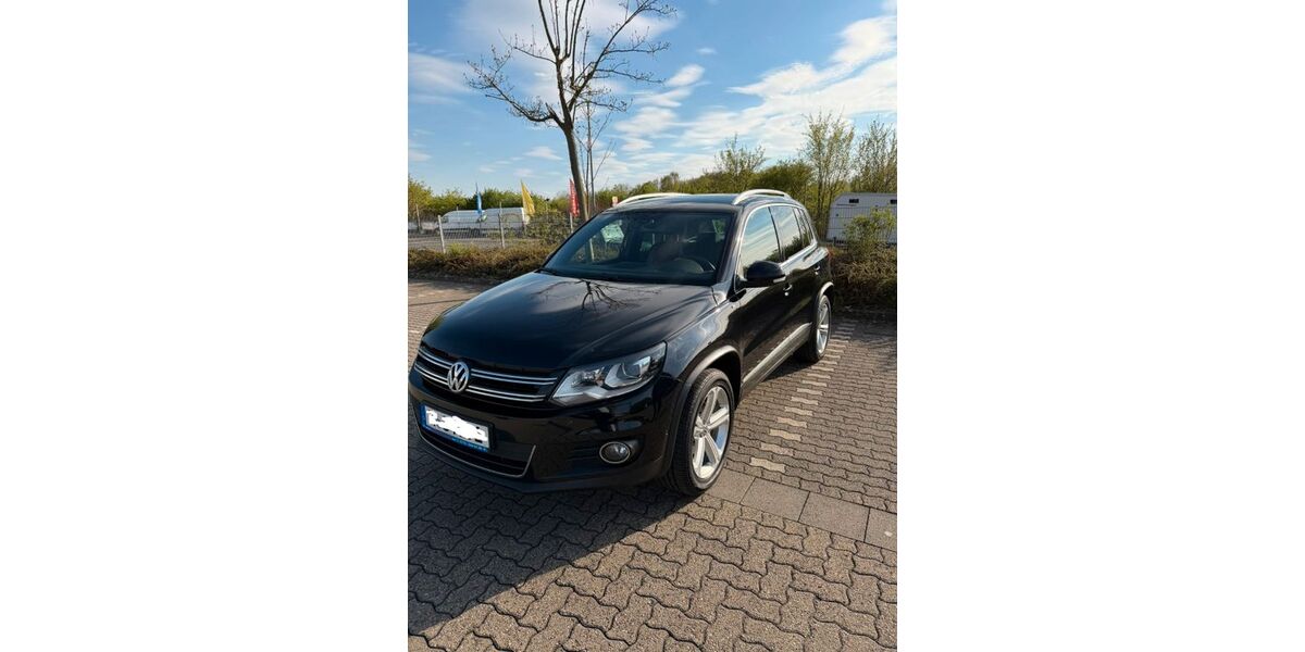 VW Tiguan 212.000 km 10.999 &euro; Köln 50739