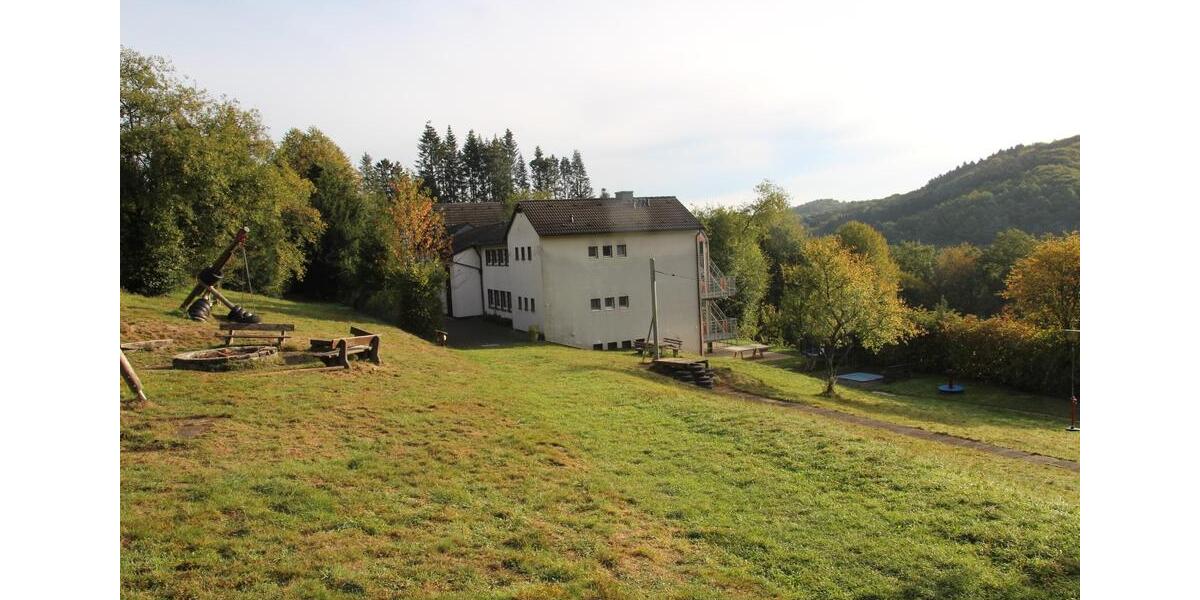 Einfamilienhaus Köln Kalk - 16 Zimmer, 892 m&sup2;, 890.000&euro; | Angebot:26675942