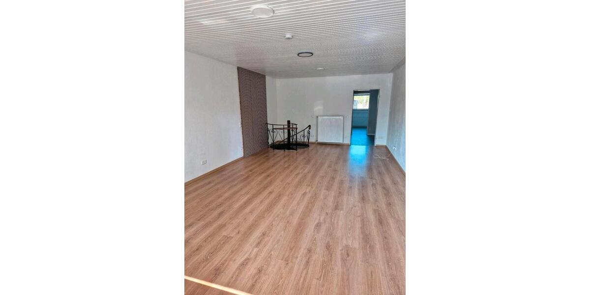 Erdgeschoßwohnung Düren - 4 Zimmer, 101 m&sup2;, 870&euro; | Angebot:26688553