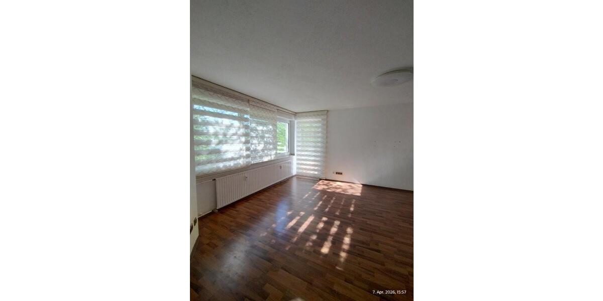 Bezugsfreie 6-Zimmer Wohnung mit Balkon und Gartenmitbenutzung, ruhige und grüne Wohnlage, kleine Eigentümergemeinschaft - Etagenwohnung Köln Porz | Angebot:26084661