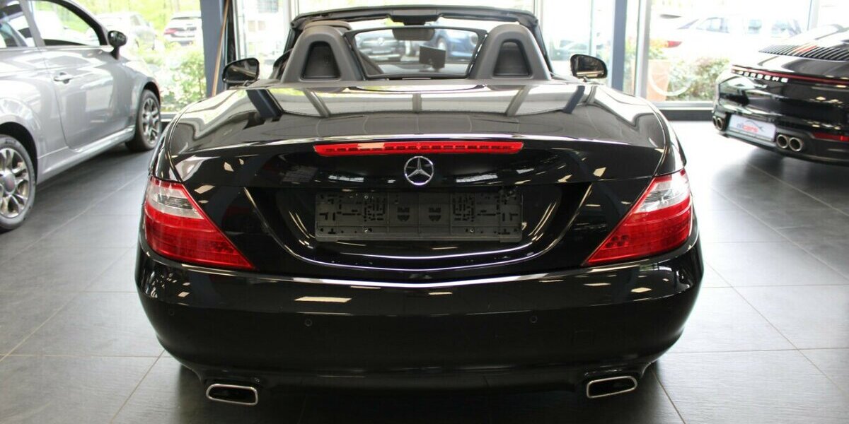 Mercedes-Benz SLK 200 BlueEFFICIENCY 83.438 km 15.980 &euro; Euskirchen 53881