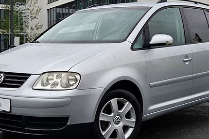 VW Touran 230.000 km 3.999 &euro; Köln (Ostheim) 51107