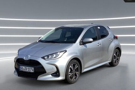 Toyota Yaris 8.129 km 25.490 &euro; Köln 51149