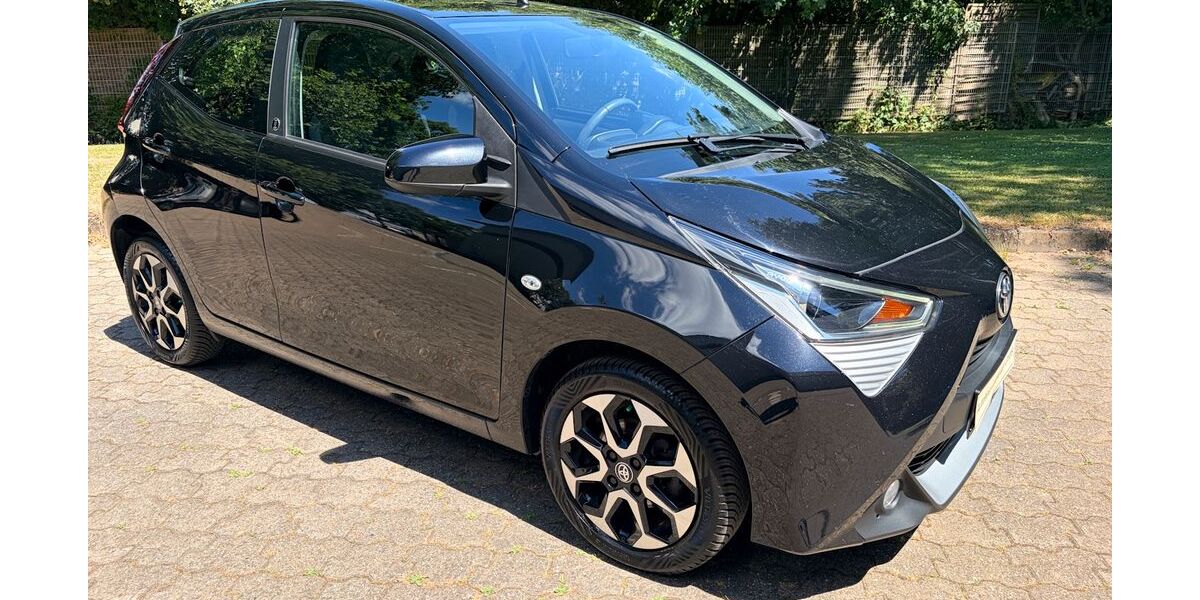 Toyota Aygo (X) 88.000 km 8.990 &euro; Euskirchen 53879