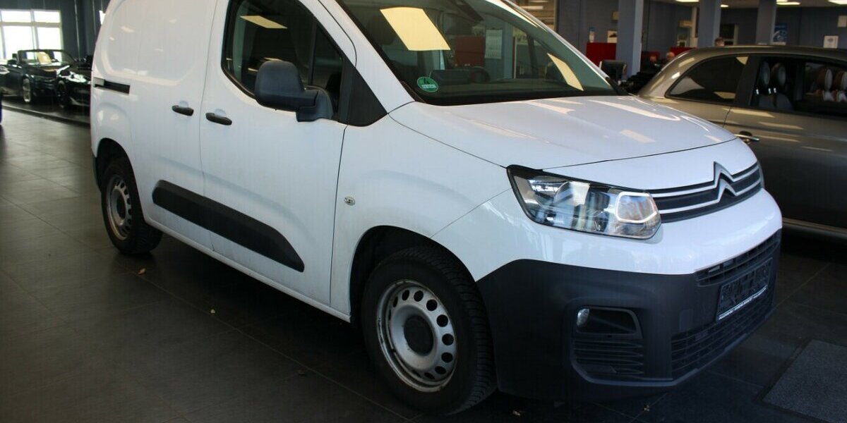Citroen Berlingo 1.5 BlueHDI 130M - AHK - Head-Up - 132.598 km 10.980 &euro; Euskirchen 53881