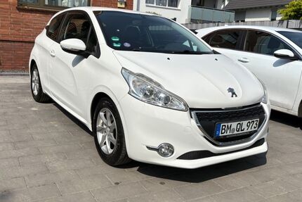 Peugeot 208 190.508 km 3.750 &euro; Elsdorf 50189