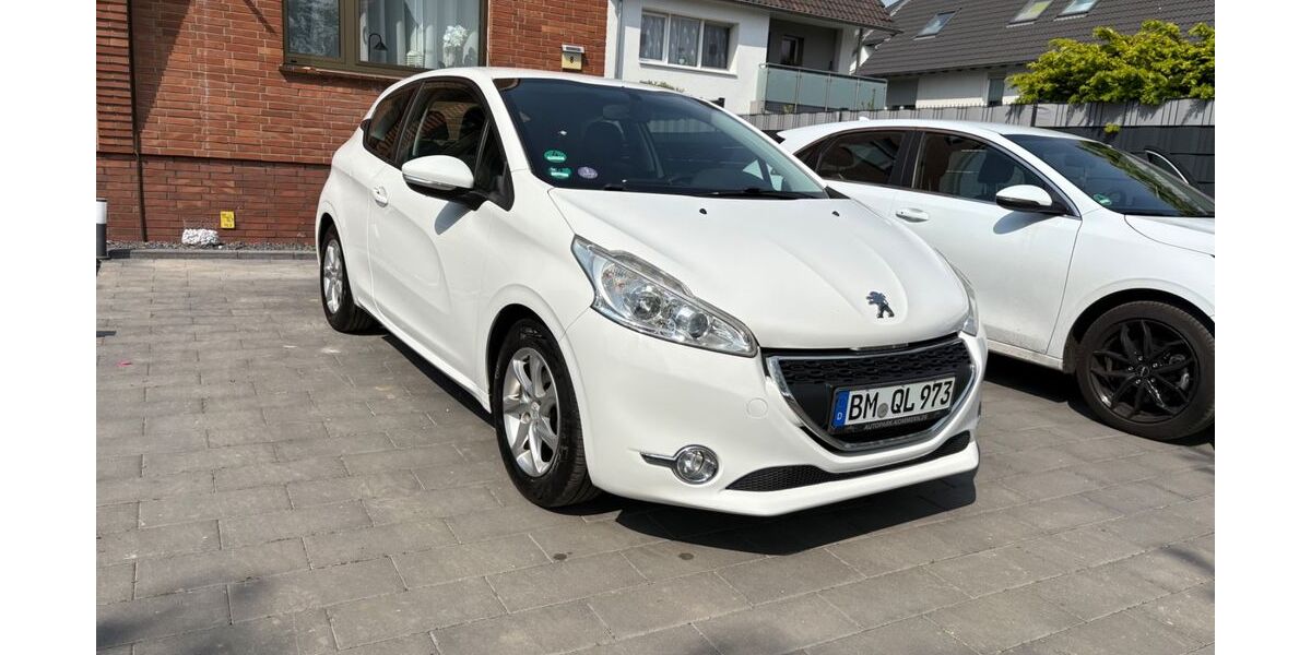 Peugeot 208 190.508 km 3.750 &euro; Elsdorf 50189