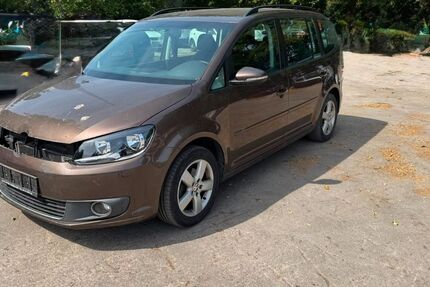 VW Touran 256.000 km 4.000 &euro; Bonn 53225