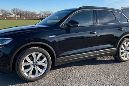 VW Touareg 55.500 km 43.950 &euro; Köln 50997