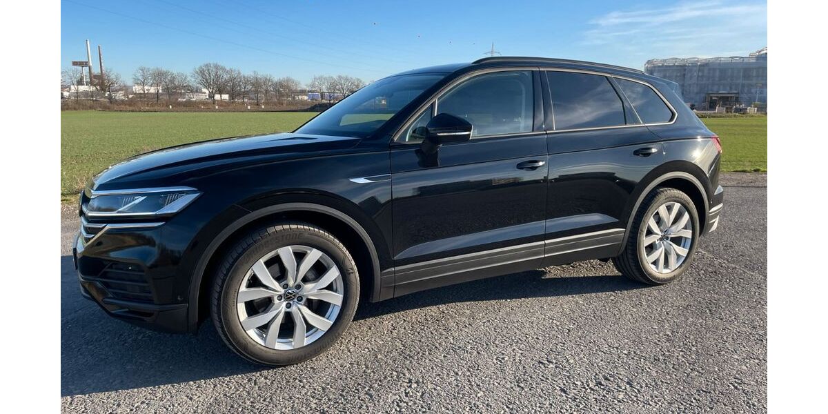 VW Touareg 55.500 km 43.950 &euro; Köln 50997