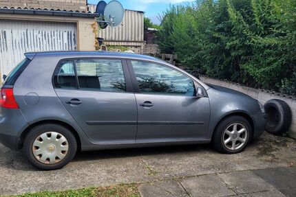 VW Golf 169.000 km 1.655 &euro; Niederkassel 53859