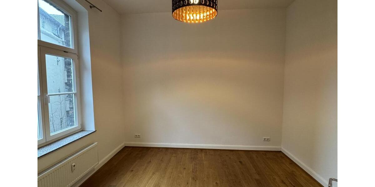 Etagenwohnung Köln Kalk - 4 Zimmer, 112 m&sup2;, 1.705&euro; | Angebot:26021645