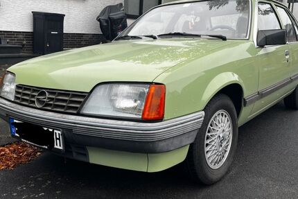 Opel Rekord 69.000 km 4.999 &euro; Kerpen 50169