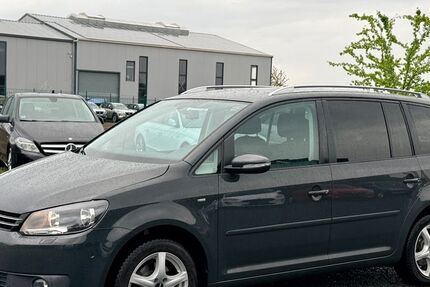 VW Touran 244.000 km 3.890 &euro; Düren 52351